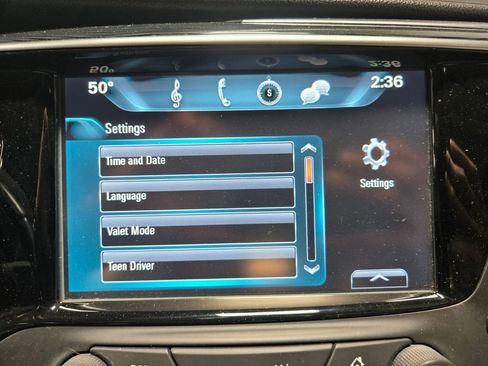 Used 2017 Buick Envision Premium image 23