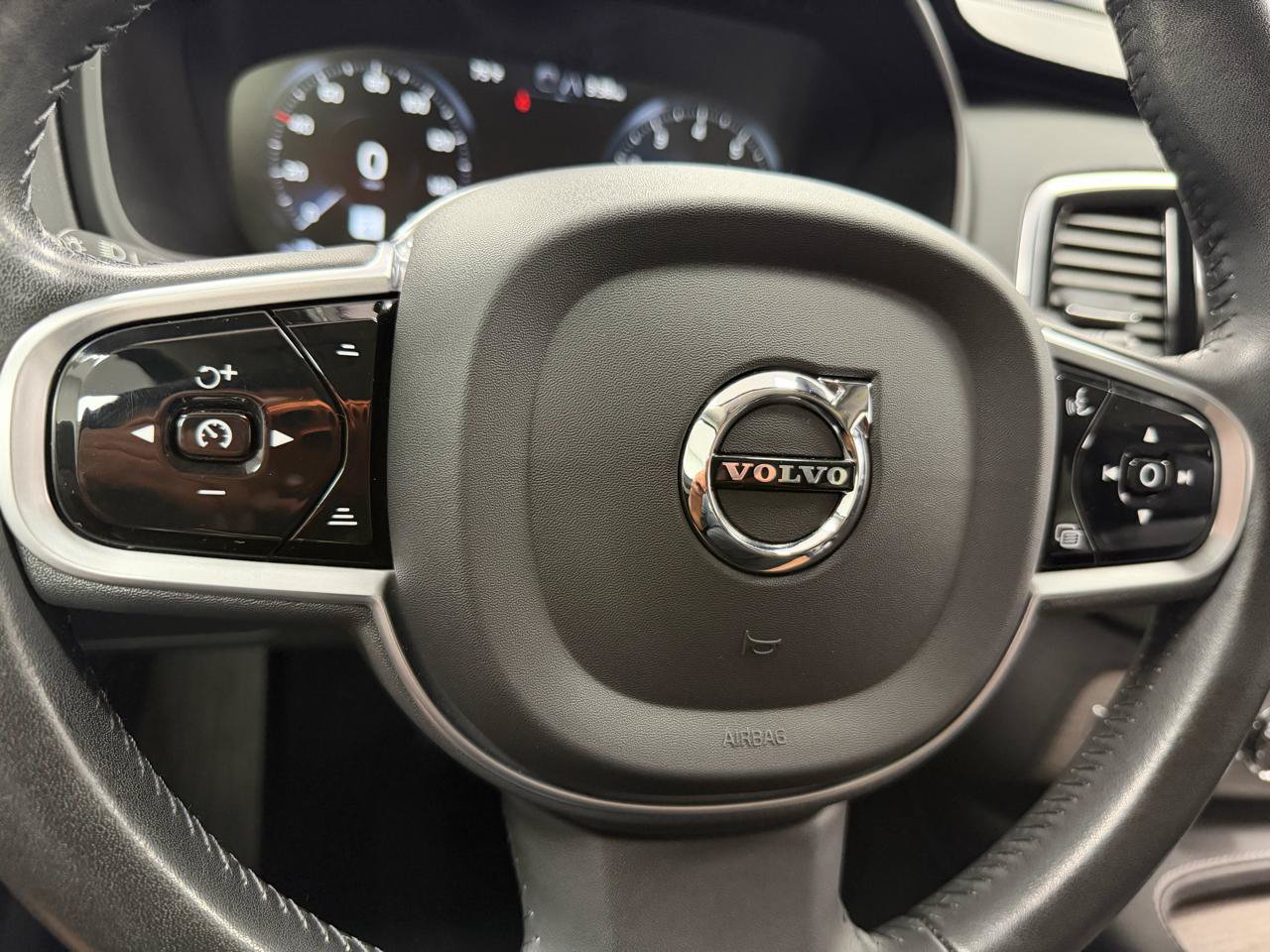 Used 2022 Volvo XC90 T6 Inscription AWD/4WD image 18