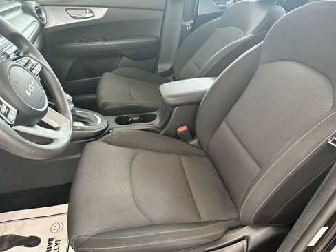 Certified 2023 Kia Forte LXS w/ LXS Technology Package FWD image 15