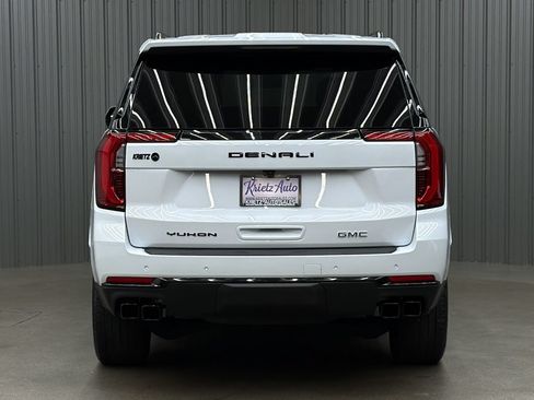 Used 2026 GMC Yukon Denali w/ Sun & Power Step Package AWD/4WD image 4