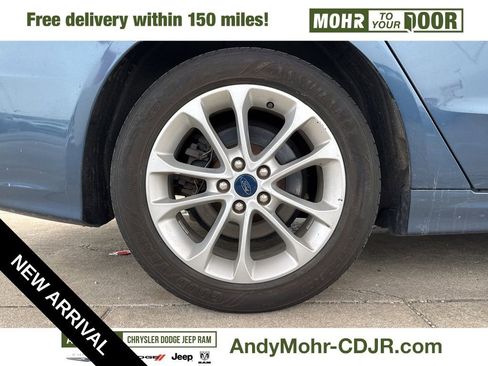 Used 2019 Ford Fusion SE image 26