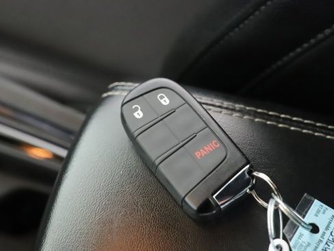 Used 2022 Jeep Compass Altitude image 19