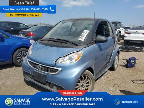 Used 2013 smart fortwo Coupe image 1