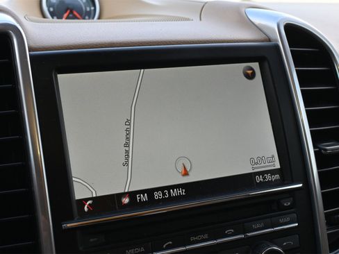 Used 2013 Porsche Cayenne S image 12