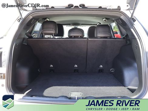 Used 2025 Jeep Compass Limited AWD/4WD image 14
