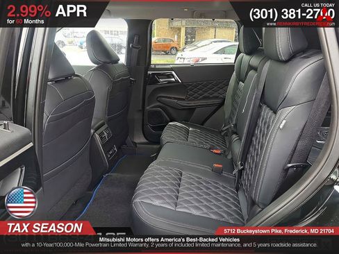 Used 2025 Mitsubishi Outlander SEL image 9