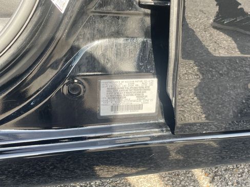 Used 2025 Nissan Versa SV image 27