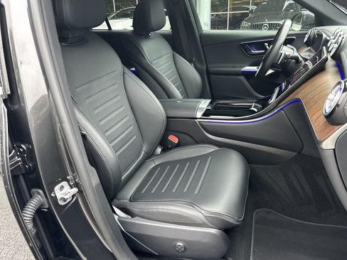Certified 2025 Mercedes-Benz GLC 300 4MATIC image 53