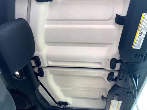 Used 2018 Jeep Wrangler Unlimited Sport S AWD/4WD image 12