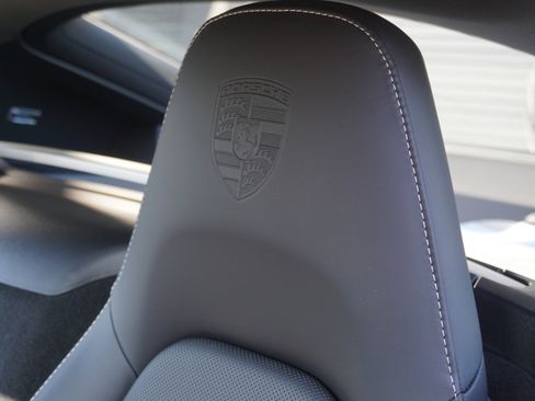 Certified 2024 Porsche 718 Cayman RWD image 28