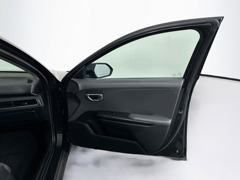 Used 2025 Kia K4 FWD image 30