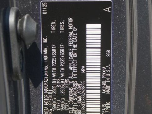 Used 2025 Toyota Sienna XLE w/ XLE Plus Package FWD image 22