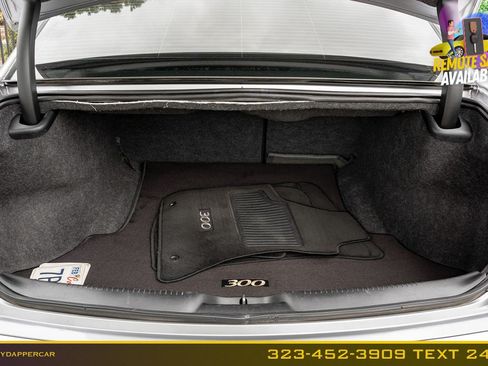 Used 2016 Chrysler 300 C RWD image 17