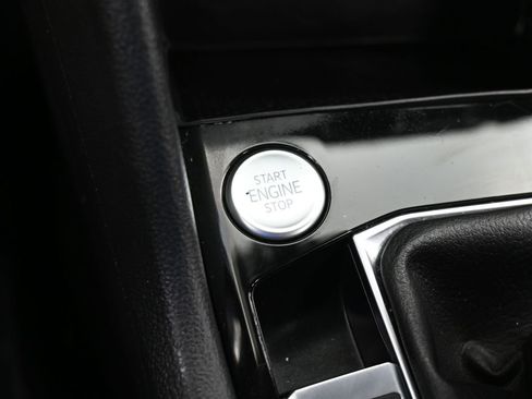 Used 2022 Volkswagen Taos SEL w/ Panoramic Sunroof Package image 29