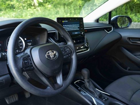 Used 2024 Toyota Camry XSE w/ Navigation Package FWD image 16