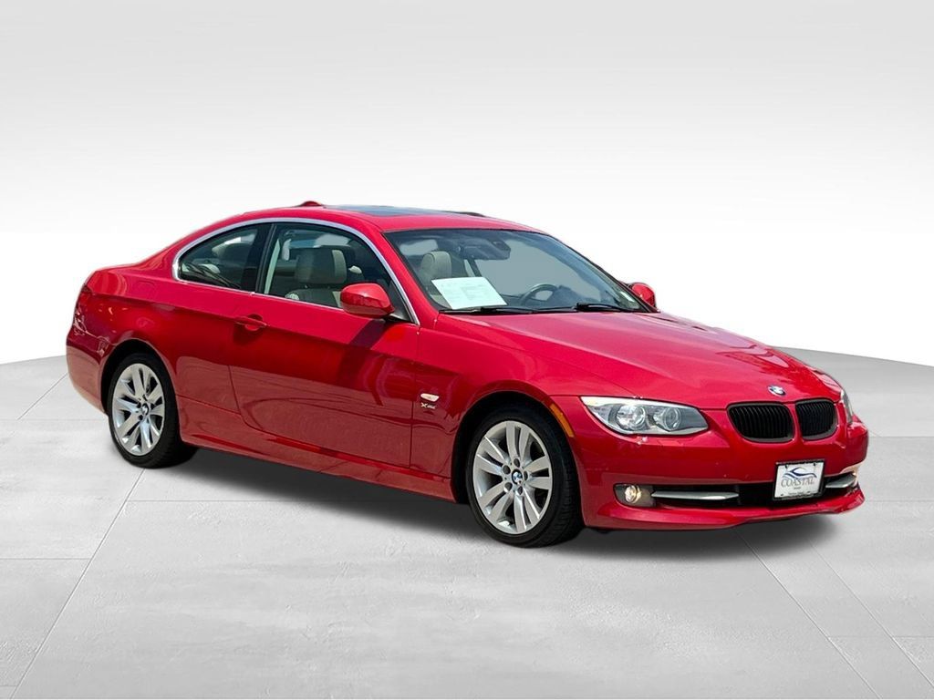Used 2012 BMW 328i xDrive Coupe AWD/4WD image 3