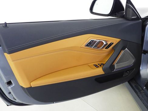 Used 2025 BMW Z4 M40i image 12