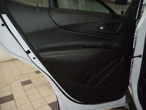 Certified 2024 Chevrolet Equinox Premier AWD/4WD image 33
