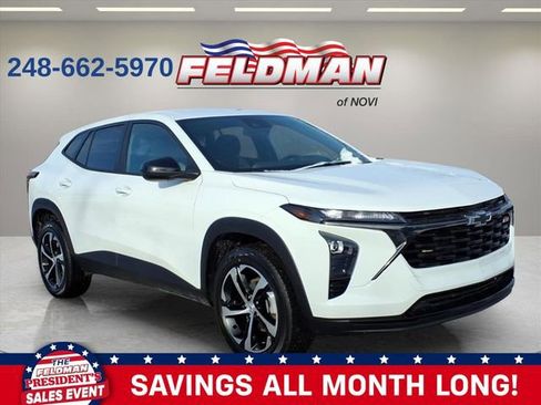 Used 2024 Chevrolet Trax RS w/ Driver Confidence Package image 3