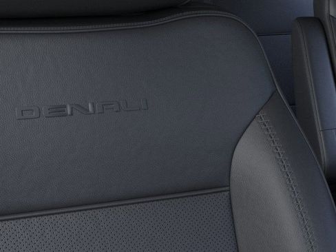 New 2026 GMC Yukon XL Denali w/ Denali Reserve Package image 21