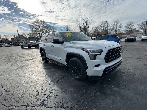 Used 2025 Toyota Sequoia Limited image 2