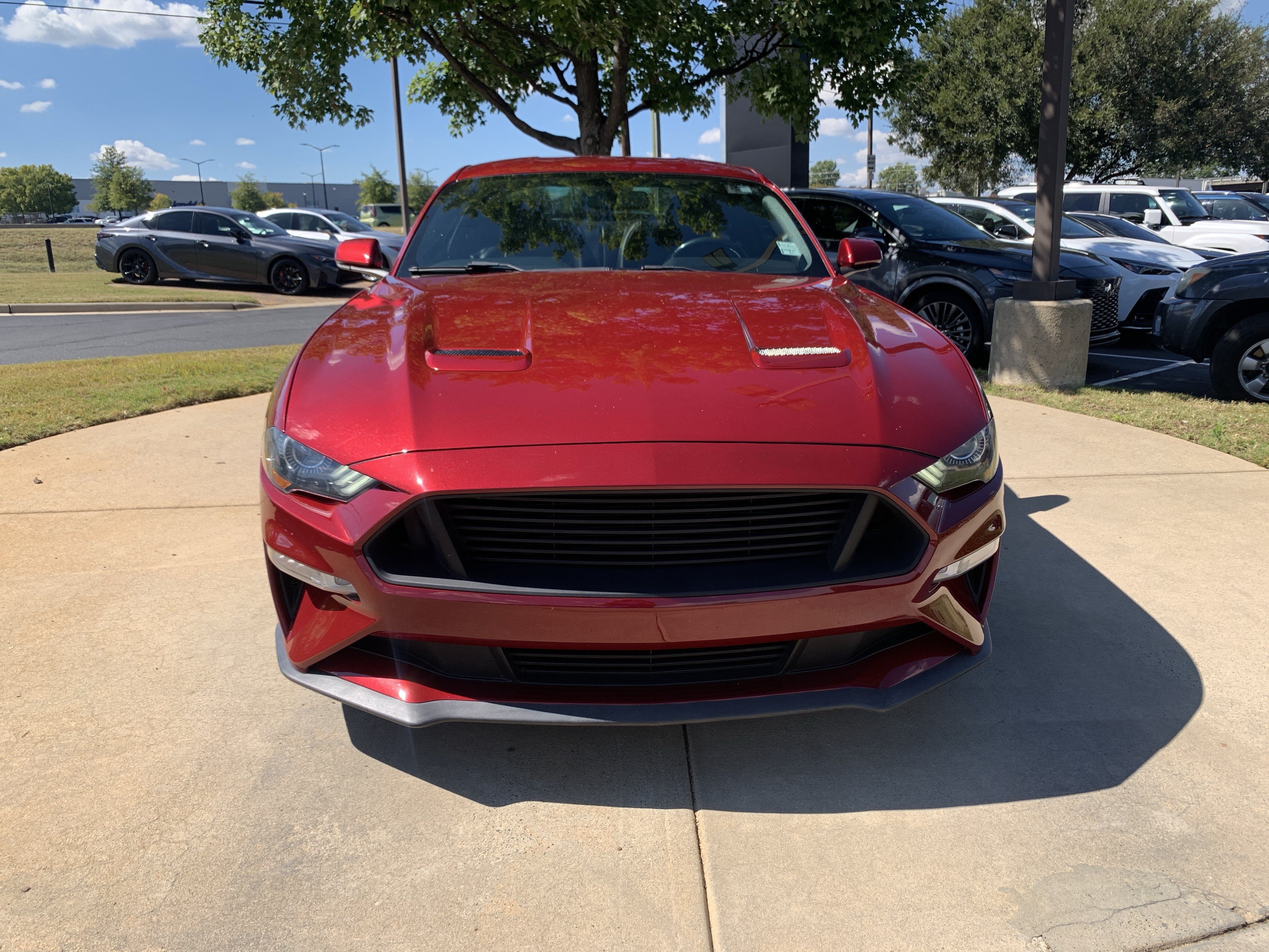 Used 2019 Ford Mustang Premium w/ Ecoboost Performance Package RWD image 3