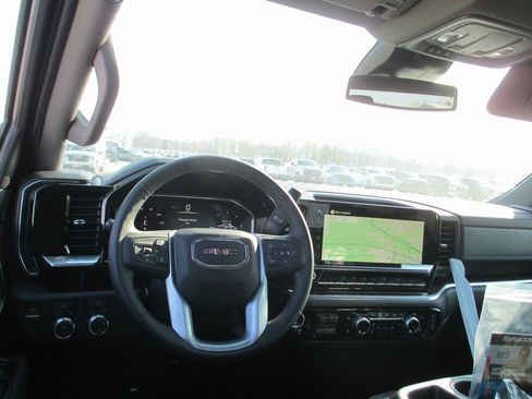 New 2026 GMC Sierra 1500 SLE w/ Max Trailering Package image 13