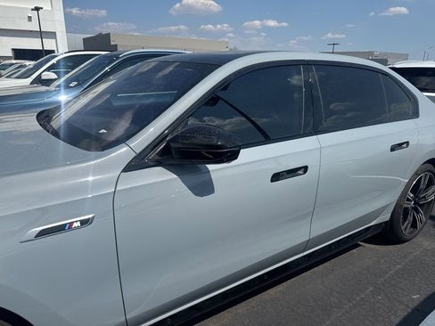 Certified 2024 BMW i7 M70 w/ Executive Package image 3