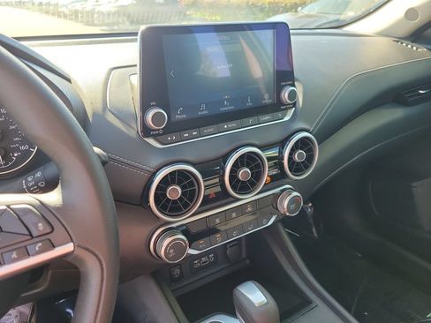 Used 2025 Nissan Sentra SV FWD image 22