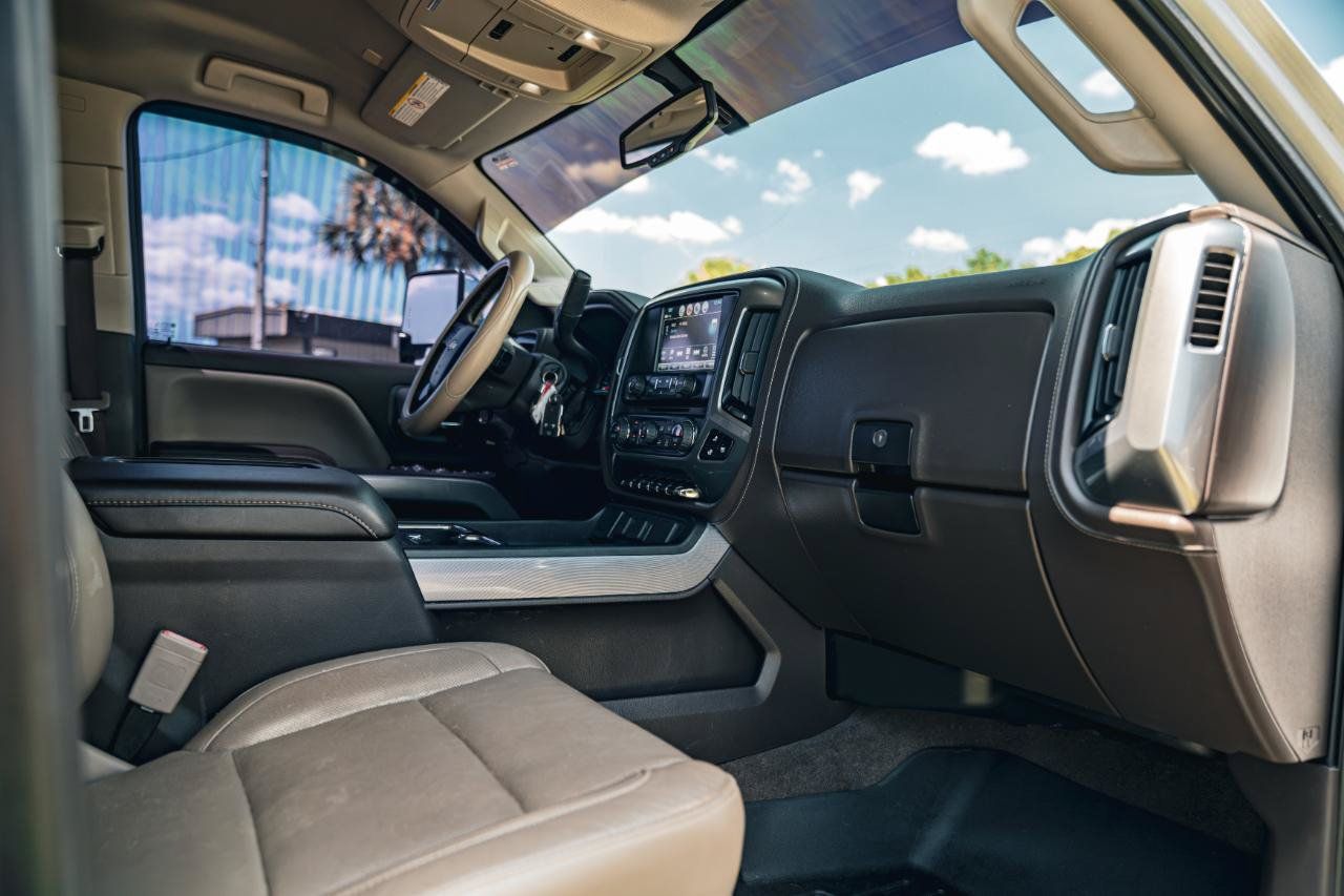 Used 2019 Chevrolet Silverado 2500 LTZ w/ Duramax Plus Package AWD/4WD image 17