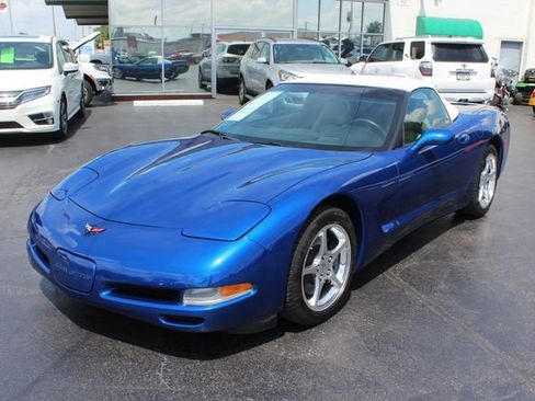 Used 2002 Chevrolet Corvette Convertible w/ Preferred Equipment Group2 RWD image 2