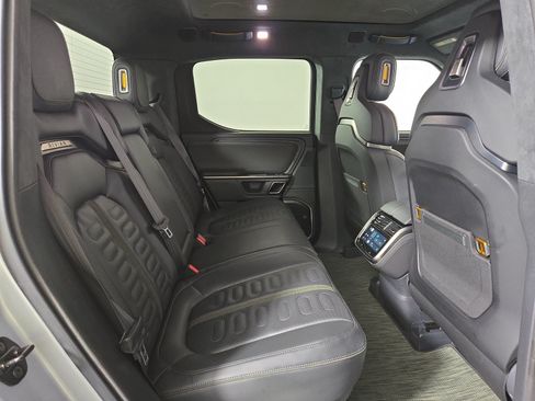 Used 2023 Rivian R1T Adventure AWD/4WD image 22