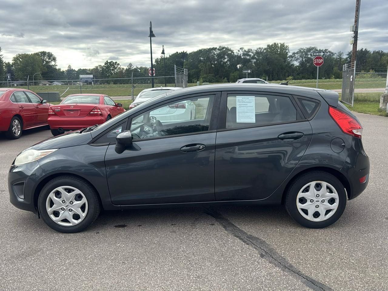 Used 2011 Ford Fiesta SE w/ 201A Rapid Spec Order Code FWD image 8