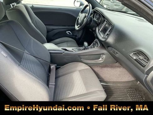 Used 2018 Dodge Challenger SXT image 19