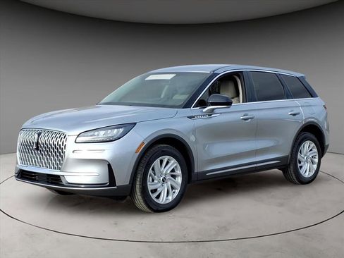 Certified 2024 Lincoln Corsair FWD image 1