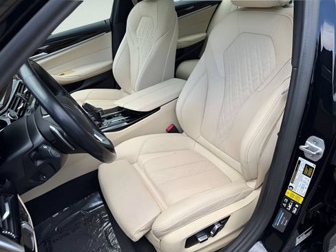 Used 2023 BMW 530i xDrive w/ Premium Package AWD/4WD image 24