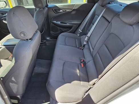 Used 2024 Chevrolet Malibu LT FWD image 16