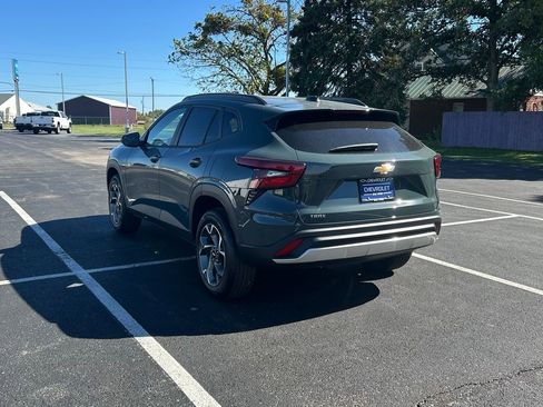 New 2025 Chevrolet Trax LT w/ LT Convenience Package image 5