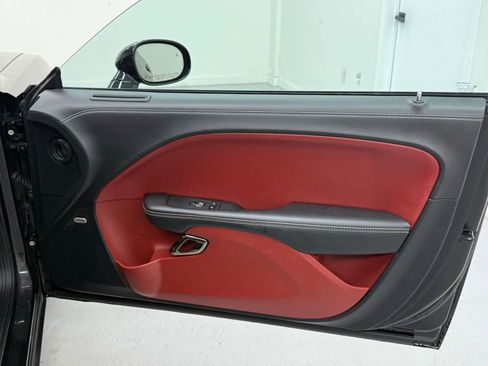 Used 2022 Dodge Challenger SRT Hellcat w/ Plus Package image 16