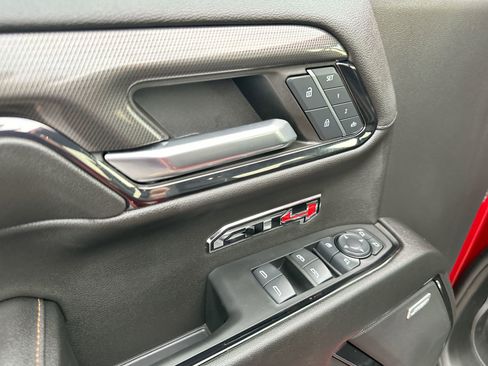 Used 2024 GMC Sierra 1500 AT4 w/ Technology Package AWD/4WD image 13