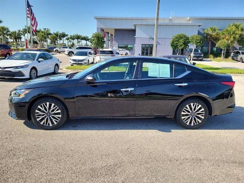 Certified 2024 Nissan Altima 2.5 SV image 8