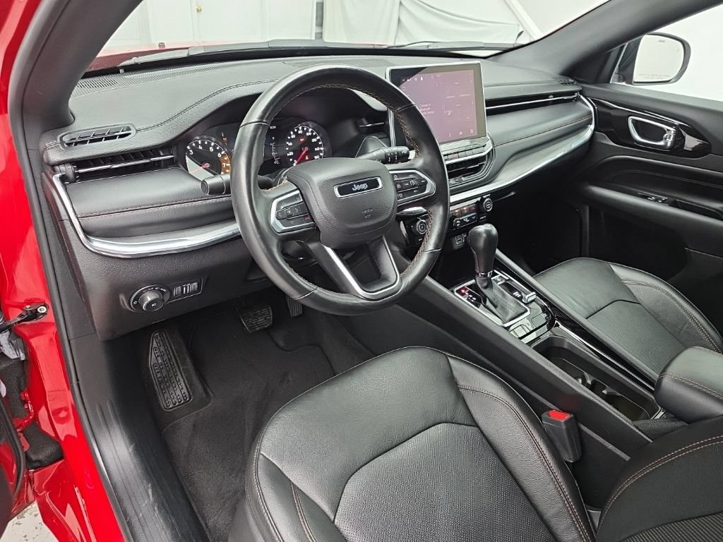 Used 2022 Jeep Compass Limited AWD/4WD image 16