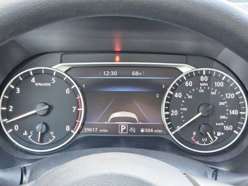 Certified 2024 Nissan Sentra SV image 19