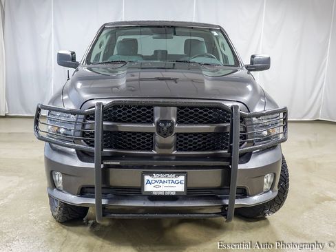 Used 2019 RAM 1500 Express w/ Express Value Package image 5