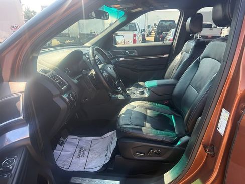 Used 2017 Ford Explorer Limited w/ Equipment Group 301A AWD/4WD image 24