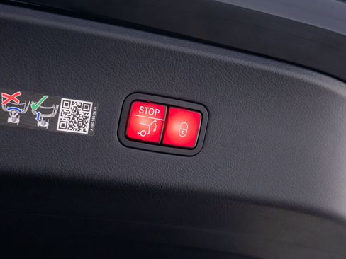 New 2026 Mercedes-Benz GLC 300 4MATIC image 33