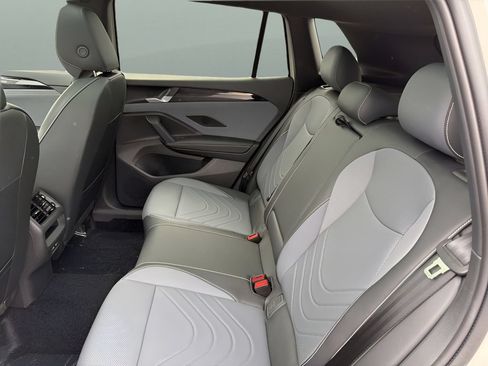 New 2026 Volkswagen Tiguan SE R-Line AWD/4WD image 20
