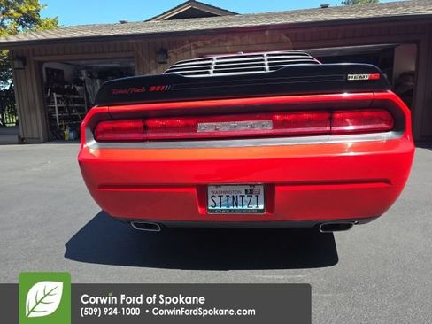Used 2009 Dodge Challenger R/T RWD image 9