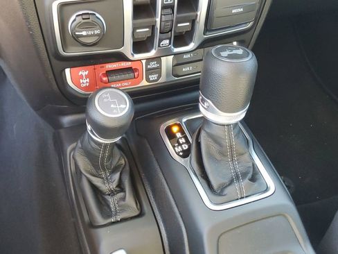 New 2026 Jeep Wrangler Rubicon w/ Technology Group image 22