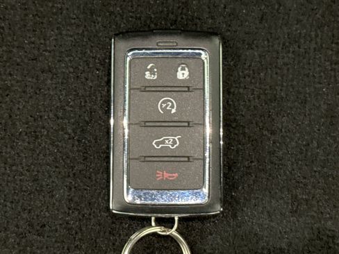 Used 2024 Jeep Wagoneer Series II w/ Flexible Seating Group AWD/4WD image 26